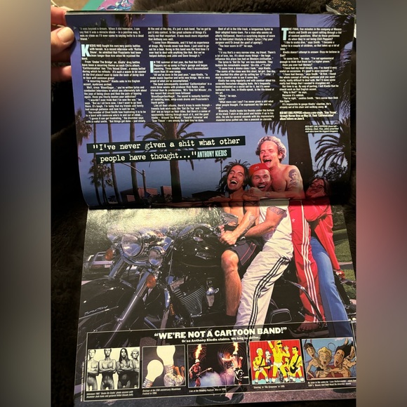 Vintage Red Hot Chili Peppers Kerrang! Magazine - Picture 5 of 6